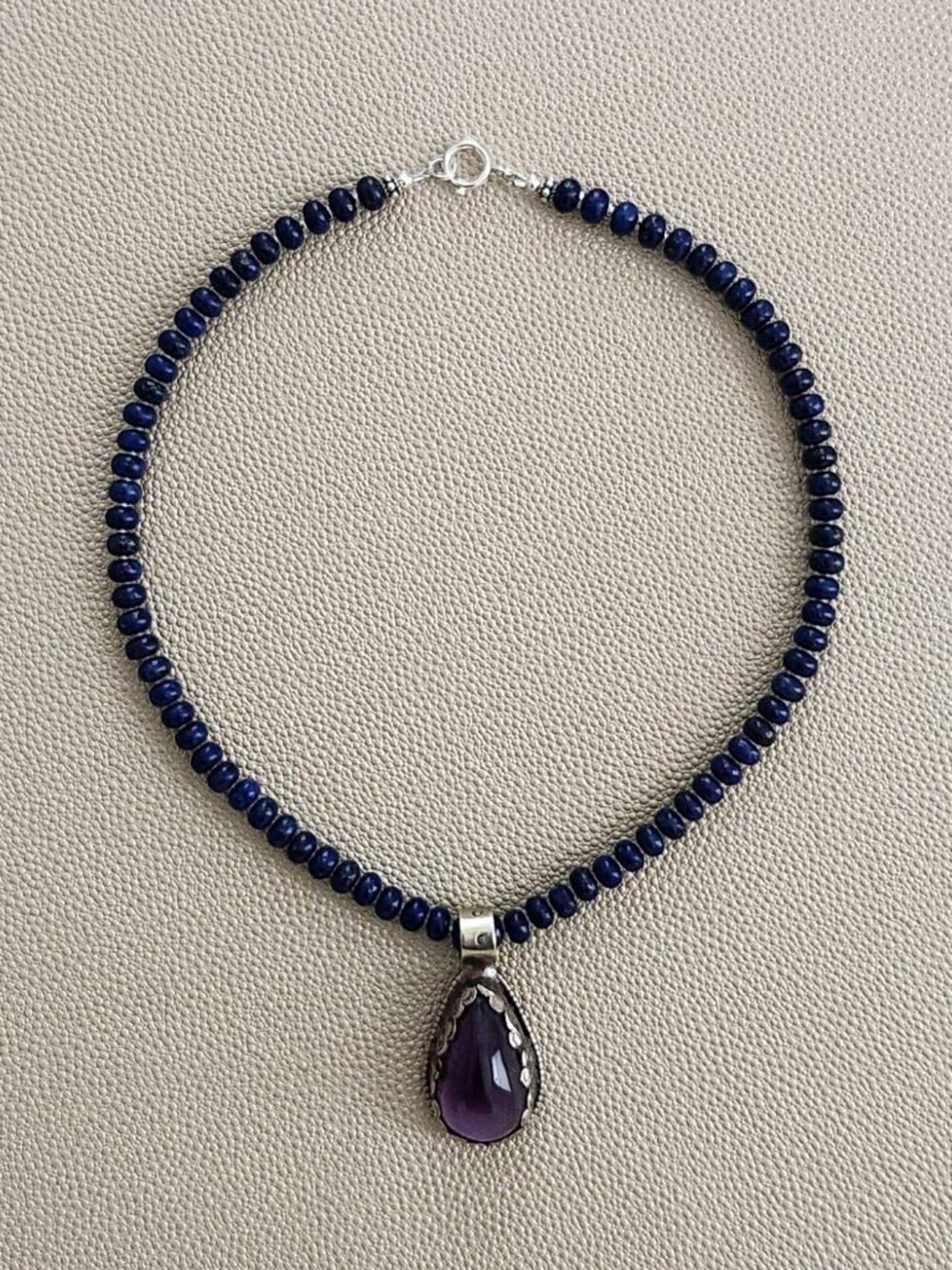 LAPIS LAZULI NECKLACE W/ AMETHYST PENDANT--16"